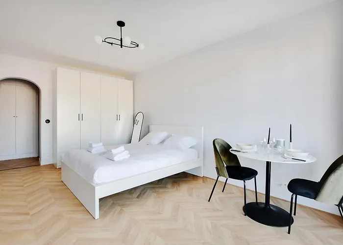 Elegant With Balcony - 2p - Trocadero-passy